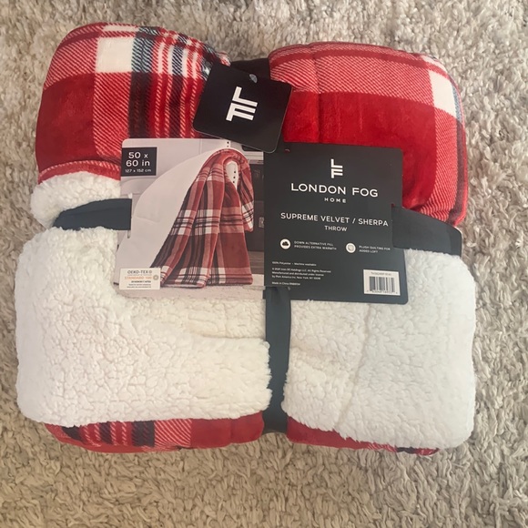 London Fog Bedding London Fog Plaid Throw Poshmark